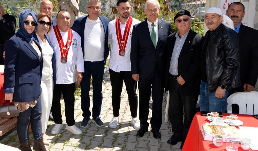 Cumhurbaşkanı Tufan Erhürman Tatlısu Ot Kültür Festivali'ne katıldı