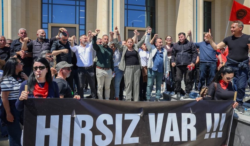 Sendi̇kalar Ktös'te toplanıyor, hükümeti̇n isti̇fasi talebi̇yle harekete geçi̇yor