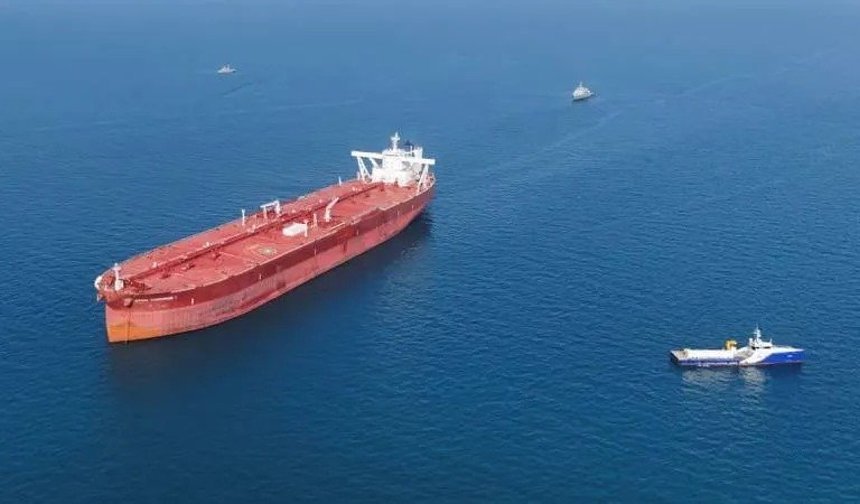 İran, Hürmüz Boğazı'nı yeniden kapattı!