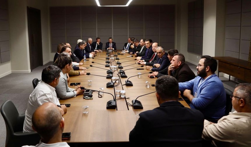 Üstel: "Düzenleme yeniden komiteye çekilecek, uzlaşıyla Genel Kurul'a taşınacak"