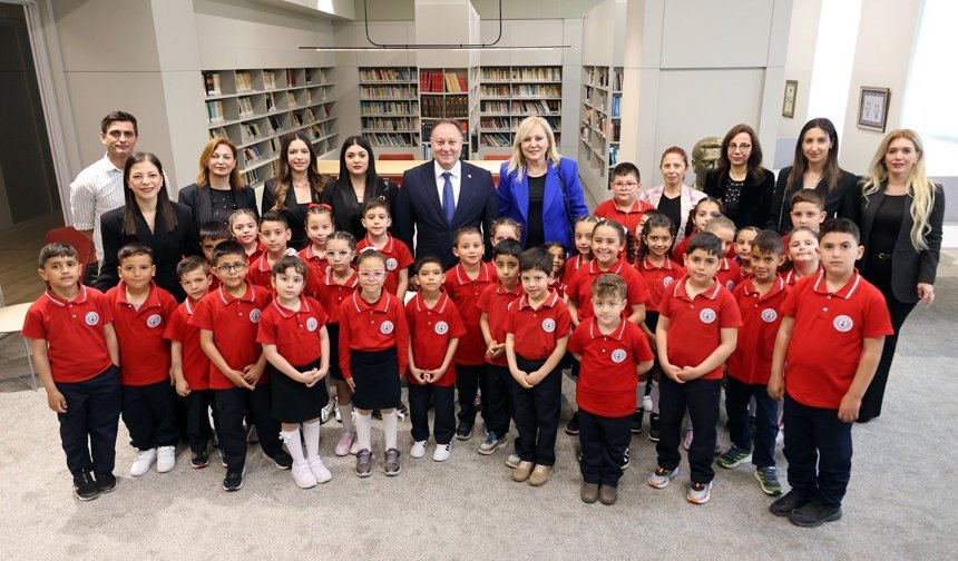 Öztürkler: Cumhuriyet Meclisi’ne alışın, geleceğin sorumlu bireyleri sizler olacaksınız