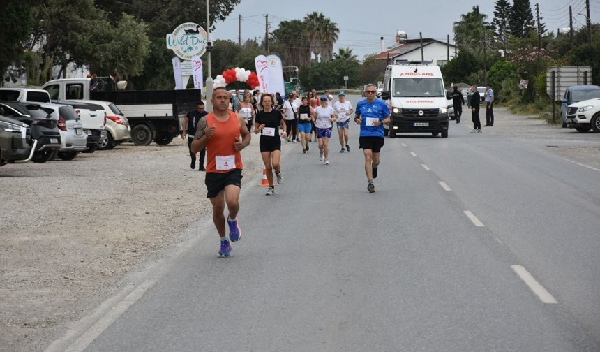 Lapta’da düzenlenen "Heartbeat Fun Run" etkinliğinde 230 bin TL bağış toplandı