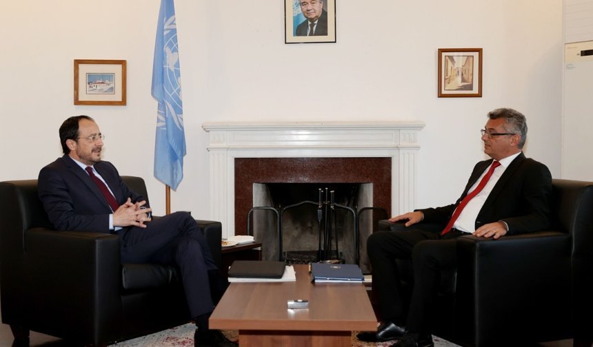 Cumhurbaşkanı Tufan Erhürman ile Rum Lider Nikos Hristodulidis görüşmesi tamamlandı