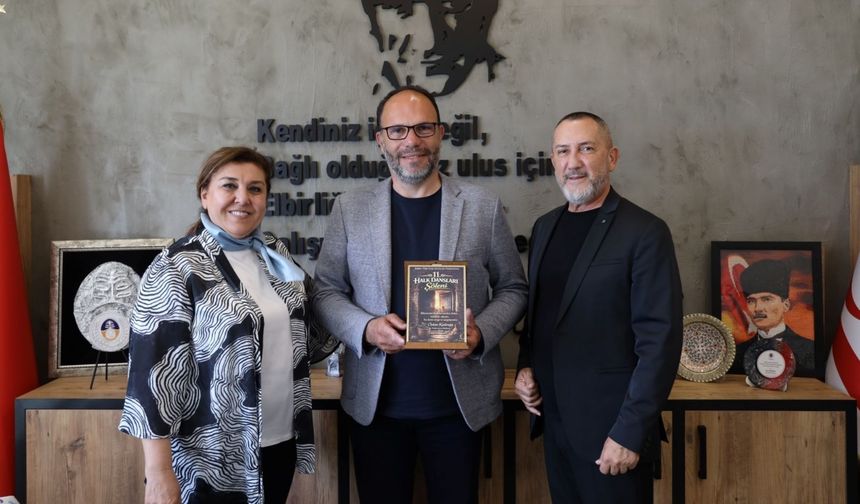 Kıbrıs Türk Halk Dansları Federasyonu, İskele Belediye Başkanı Sadıkoğlu’nu ziyaret etti
