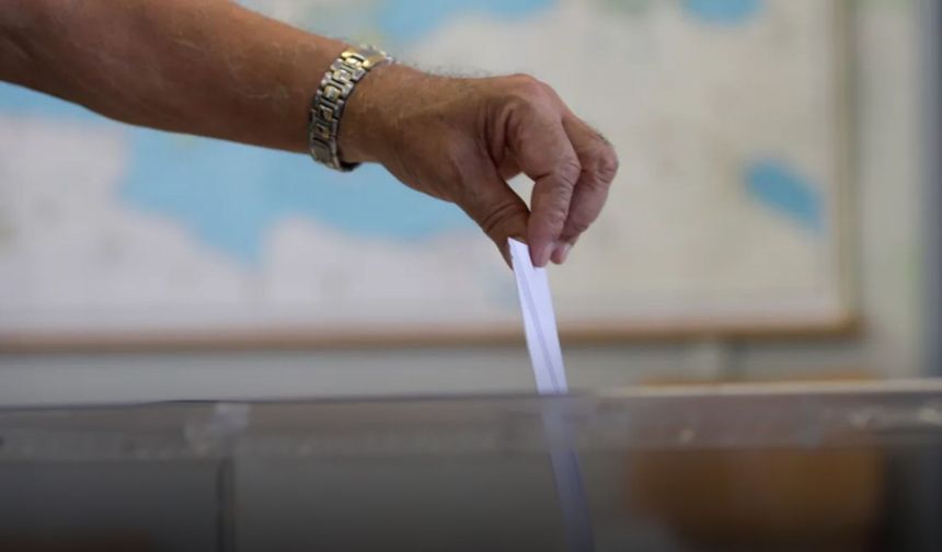 Kıbrıs'ın güneyinde seçime katılım oranı yüzde 50’ye yaklaştı