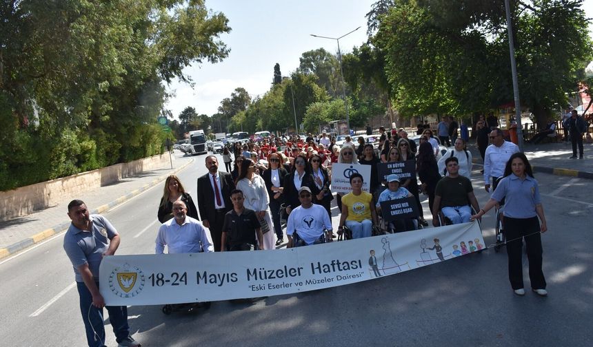Lefkoşa’da Görkemli Kortej: Müzeler Haftası Renkli Görüntülerle Başladı