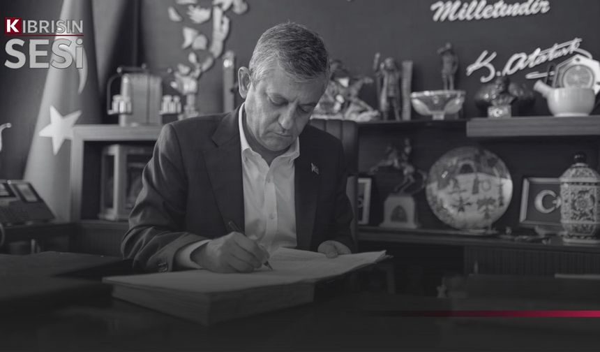 Özgür Özel ve 91 milletvekili CHP'den ayrıldı